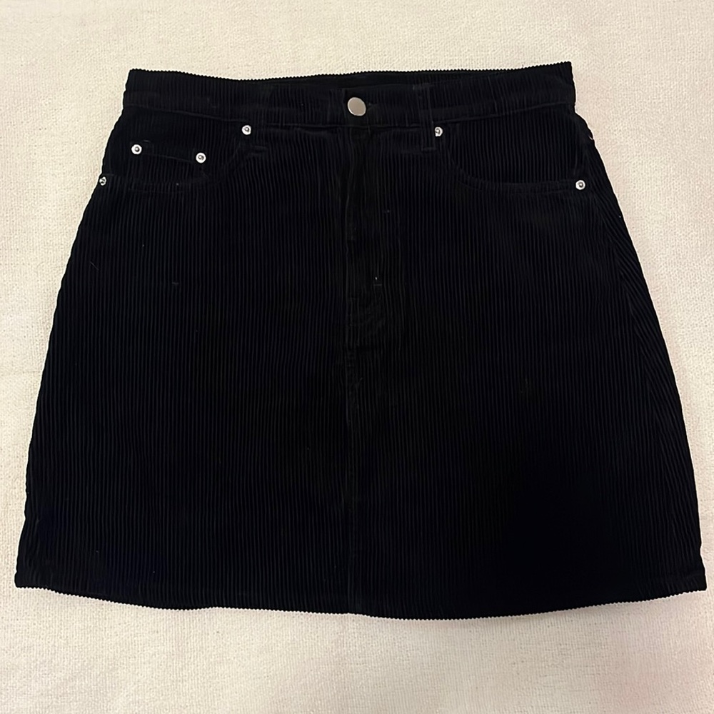 Divided winter skirt